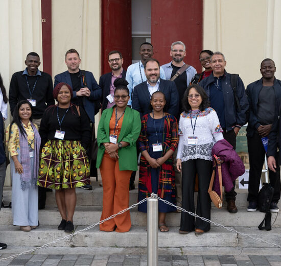 Group pf people being photographed